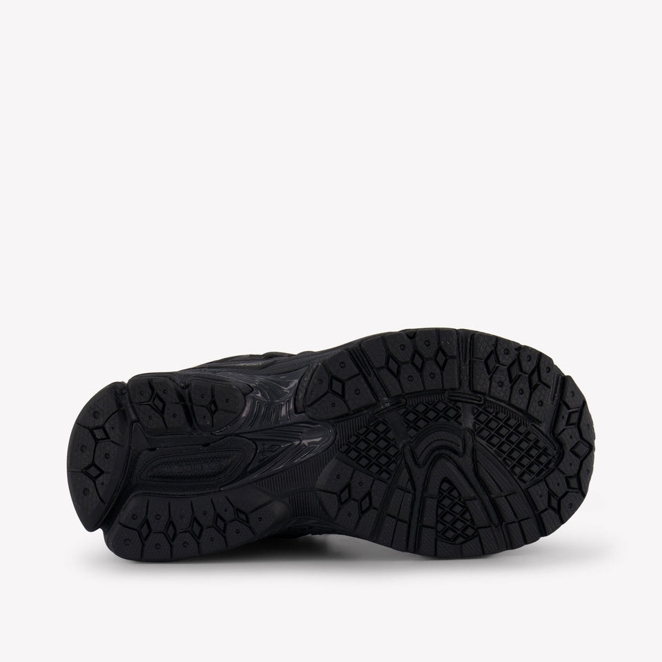 New Balance P2002 Balance Unisex Sneakers  Black