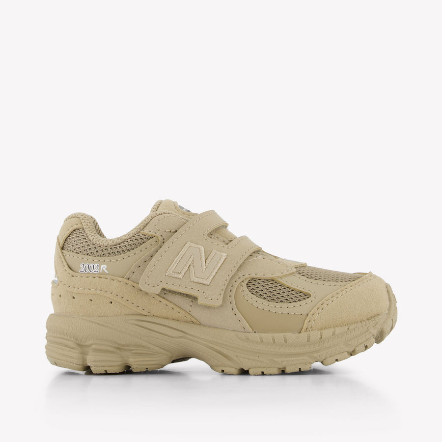 New Balance I2002 Unisex Sneakers in Beige