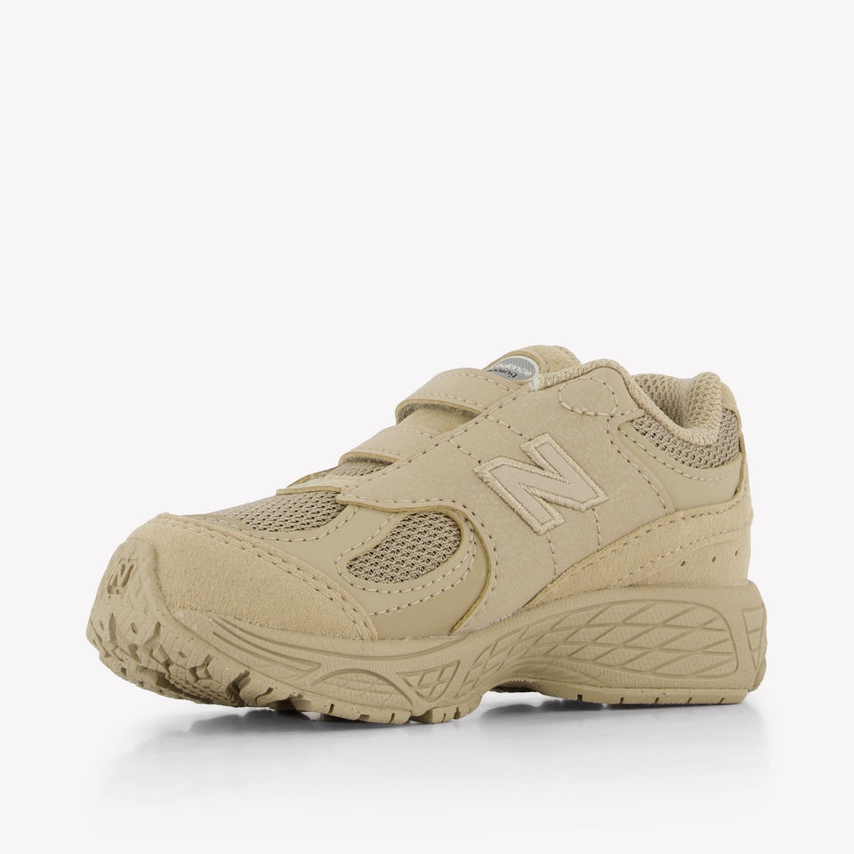 New Balance I2002 Unisex Sneakers in Beige