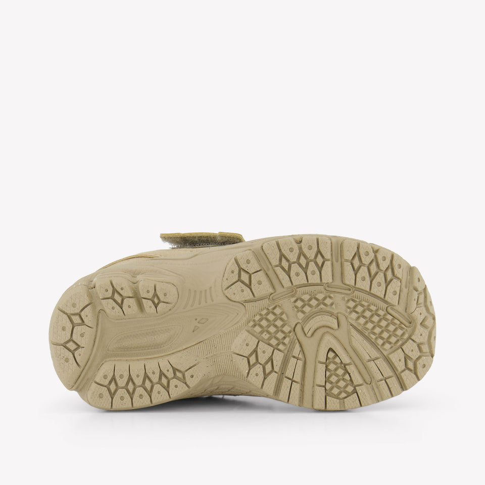 New Balance I2002 Unisex Sneakers in Beige