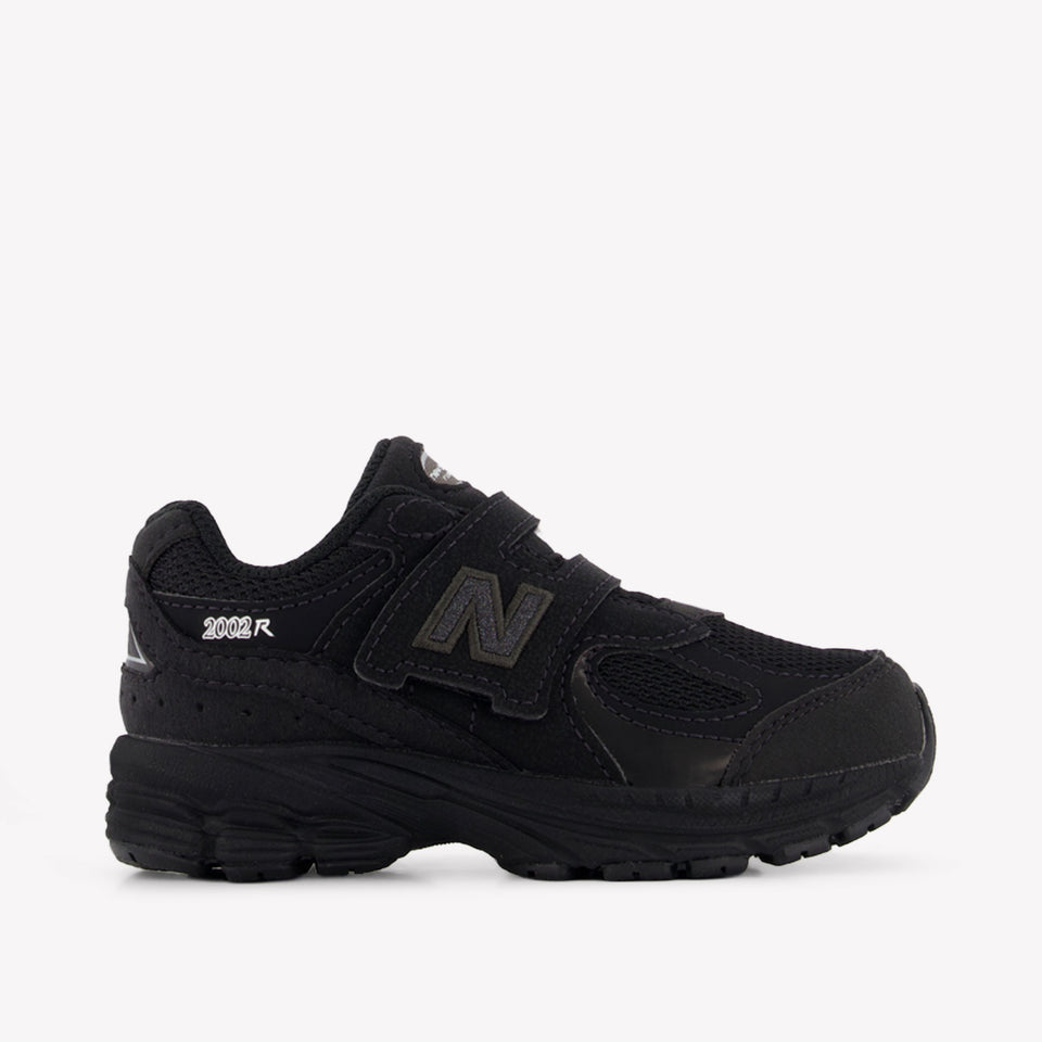 New Balance I2002 Unisex Sneakers in Zwart