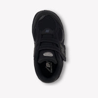 New Balance I2002 Balance Unisex Sneakers  Black