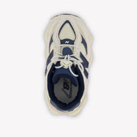 New Balance Unisex Sneakers In Navy