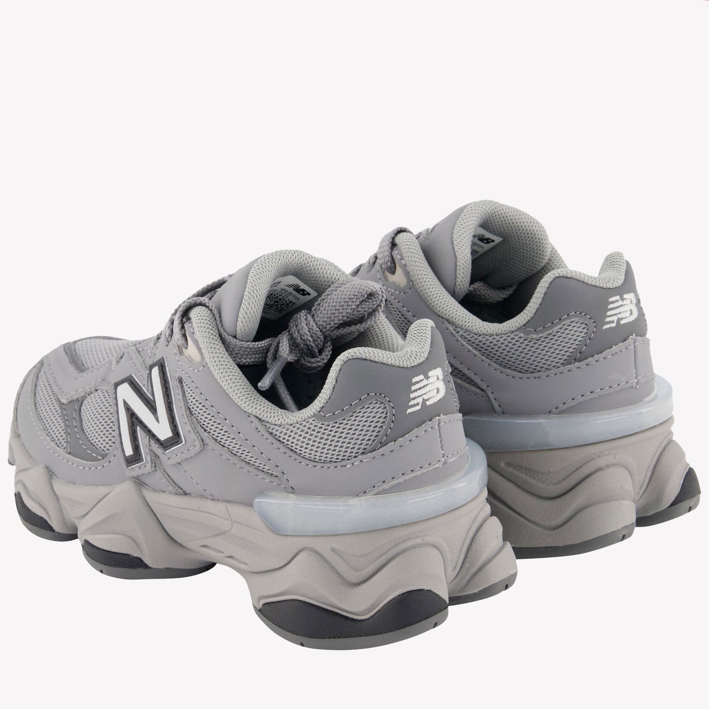 New Balance 9060 Unisex Sneakers In Grijs