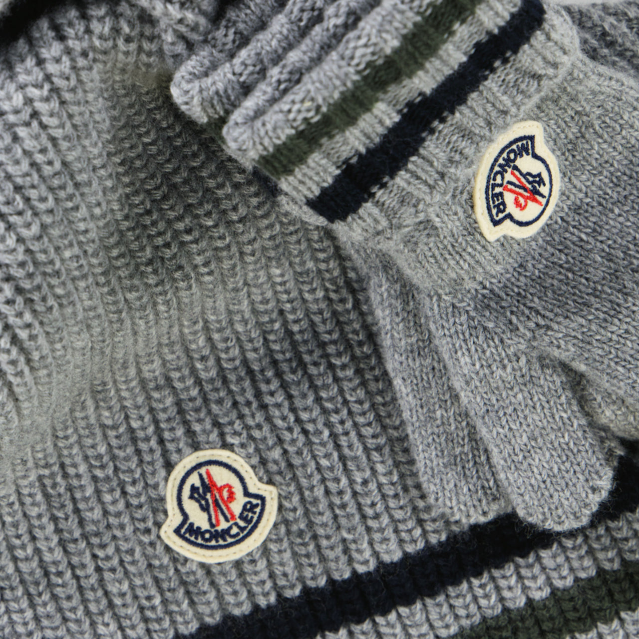 Moncler Kinder Jongens Sjaals In Grijs