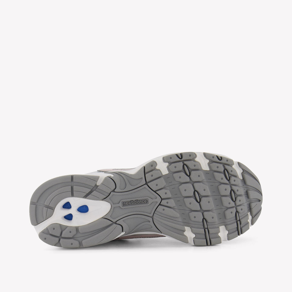 New Balance Unisex Sneakers In Licht Roze