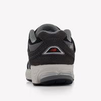 New Balance Iv2002 Unisex Sneakers  Dark Gray