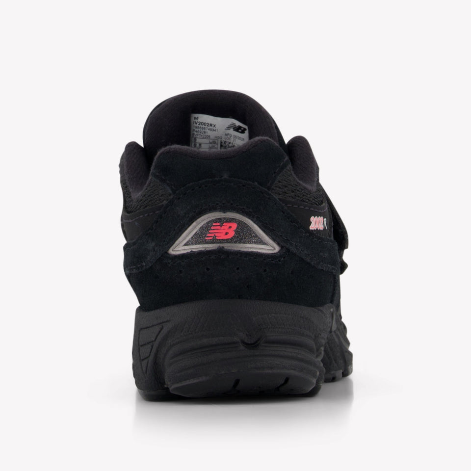 New Balance Iv2002 Unisex Sneakers  Black