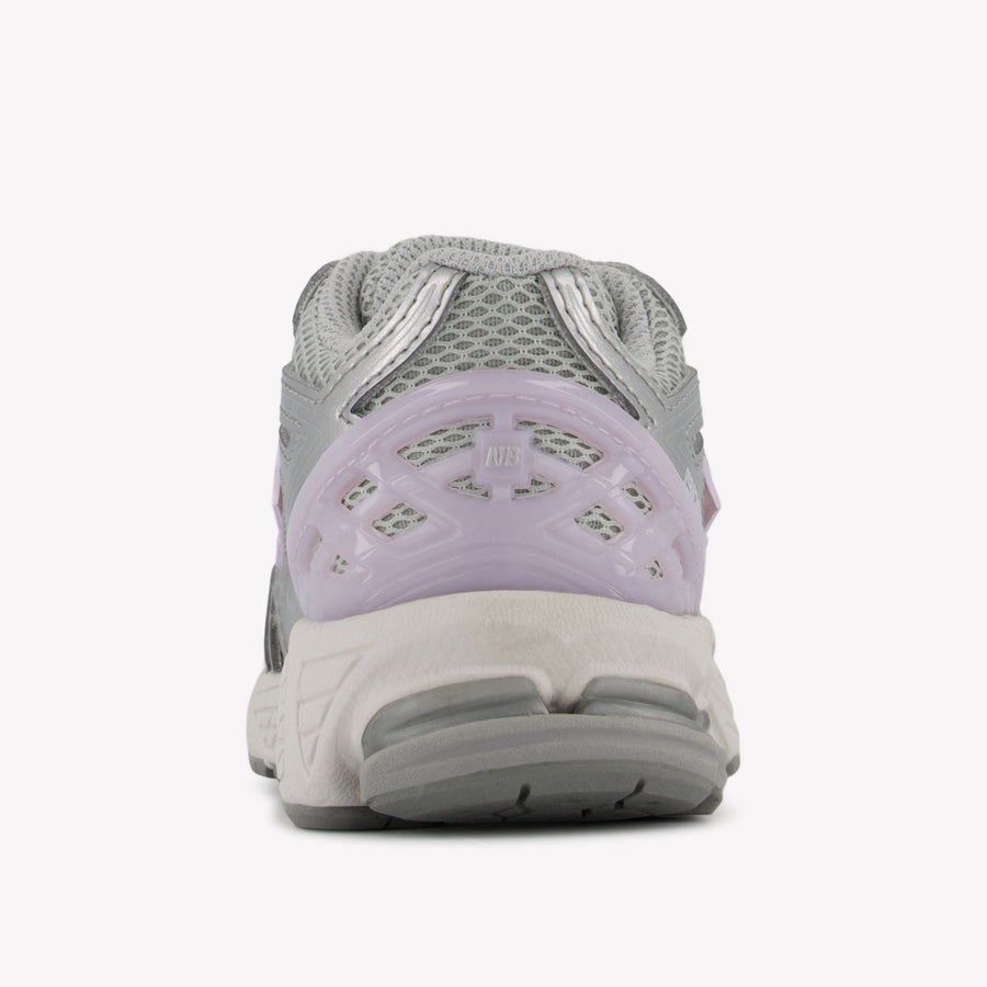 New Balance PC1906 Unisex Sneakers in Zilver