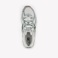 New Balance GR740 Unisex Sneakers in Zilver