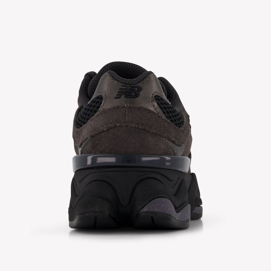 New Balance Unisex Sneakers In Black
