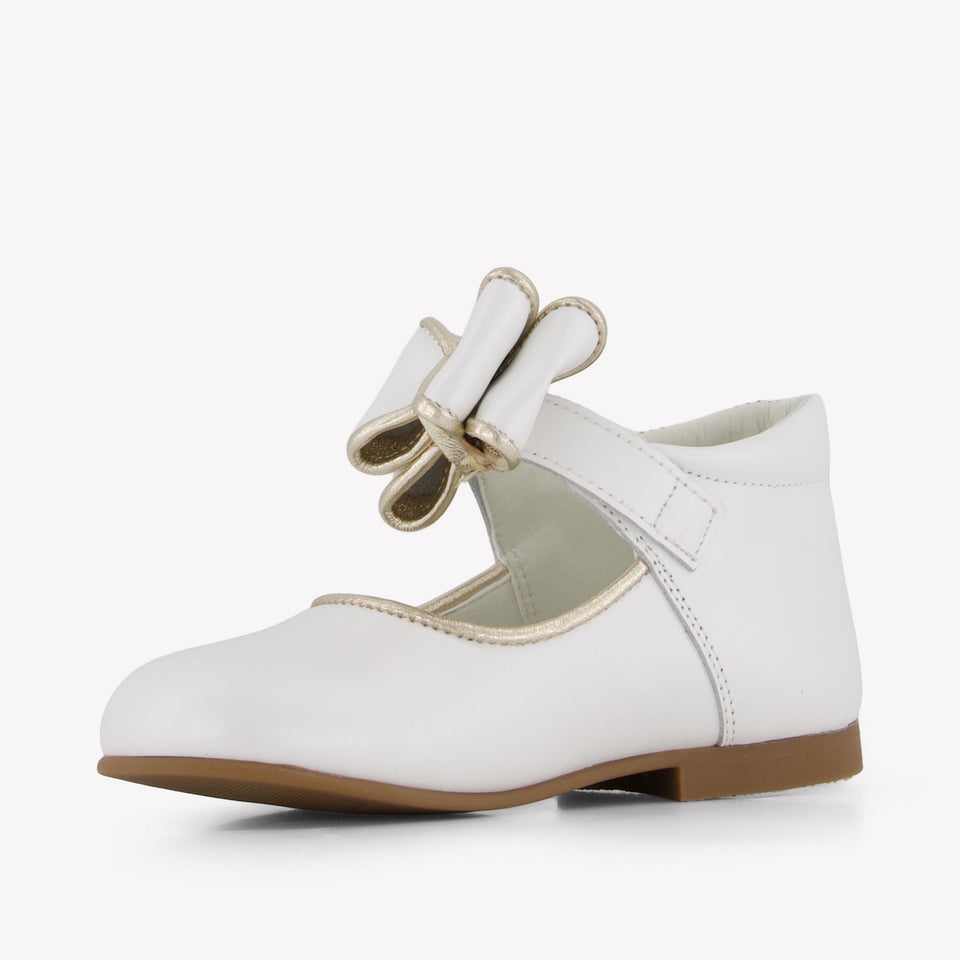 Andanines Girls Shoes In White