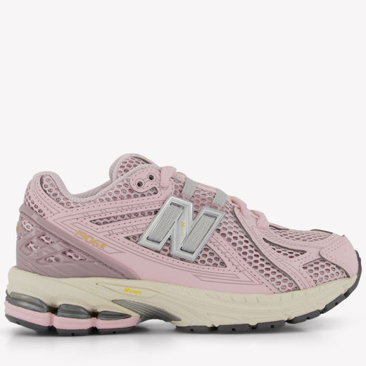 New Balance 1906 Girls sneakers in Light Pink (Copy)