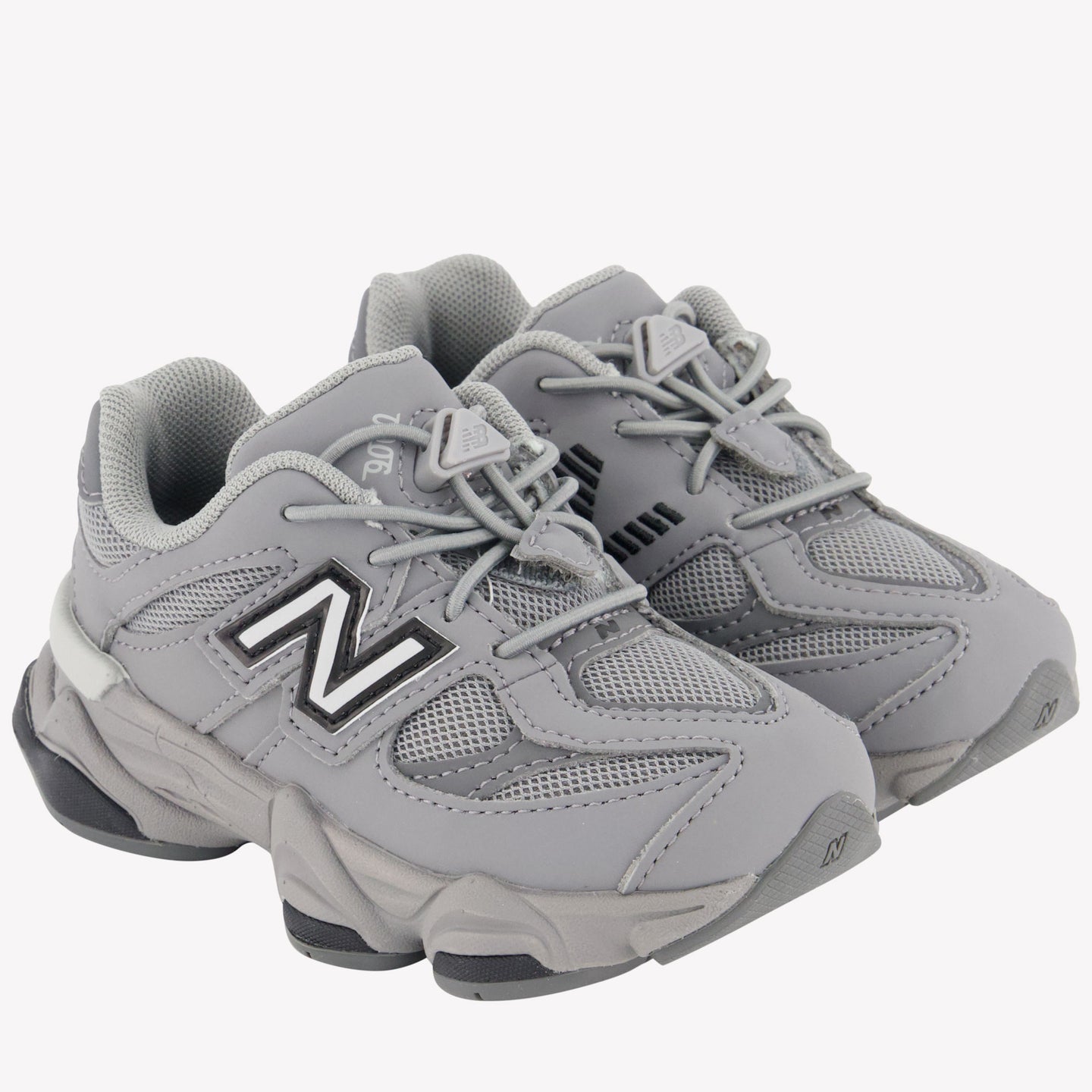 New Balance 9060 Unisex Sneakers In Grijs